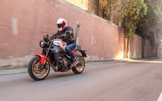 Verleihmotorrad Yamaha XSR900 vom Händler Zweirad Center Gawelleck - Bild 5 Verleihmotorrad Yamaha XSR900 vom Händler Zweirad Center Gawelleck - Bild 5