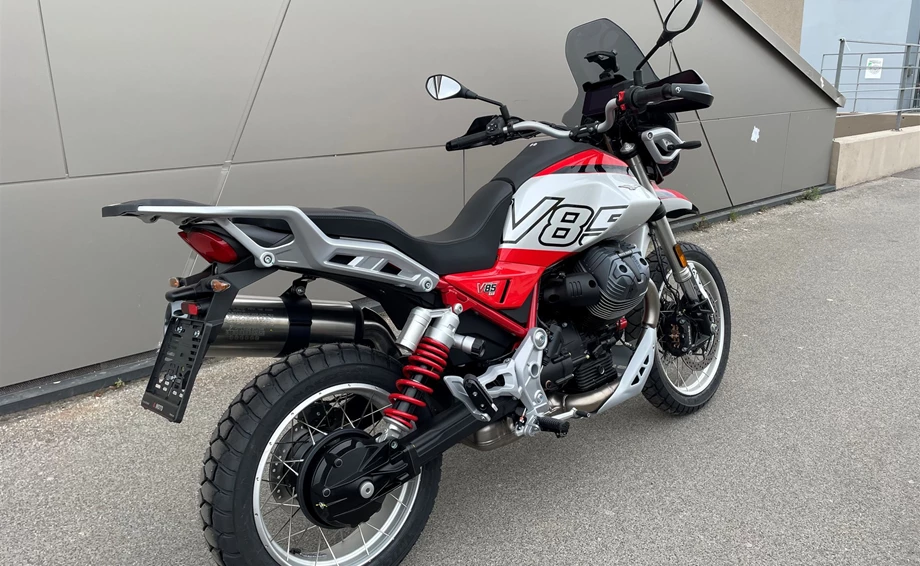 Verleihmotorrad Moto Guzzi V85 TT vom Händler IL MOTO  Motorradhandel und Reparaturwerkstätte GesmbH Bild 3: Verleihmotorrad Moto Guzzi V85 TT vom Händler IL MOTO  Motorradhandel und Reparaturwerkstätte GesmbH