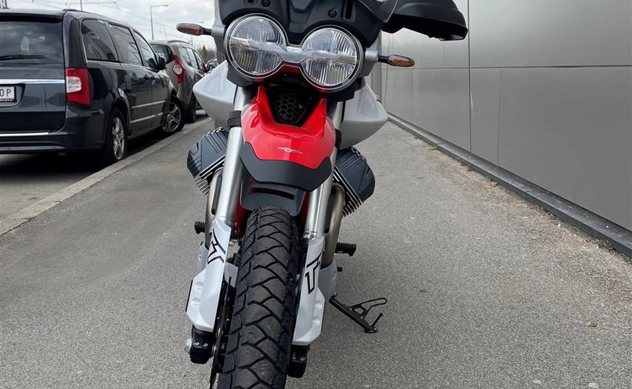 Verleihmotorrad Moto Guzzi V85 TT vom Händler IL MOTO  Motorradhandel und Reparaturwerkstätte GesmbH Bild 4: Verleihmotorrad Moto Guzzi V85 TT vom Händler IL MOTO  Motorradhandel und Reparaturwerkstätte GesmbH