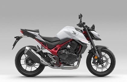 Leihmotorrad Honda CB750 Hornet