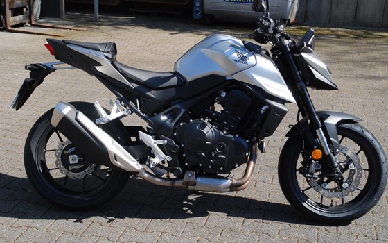 Verleihmotorrad Honda CB750 Hornet vom Händler Motorrad Kröber - Bild 1 Verleihmotorrad Honda CB750 Hornet vom Händler Motorrad Kröber - Bild 1