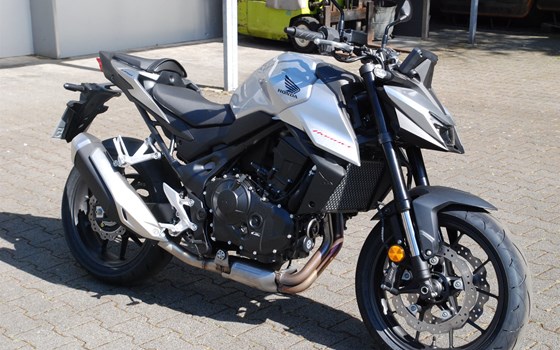 Verleihmotorrad Honda CB750 Hornet vom Händler Motorrad Kröber - Bild 3 Verleihmotorrad Honda CB750 Hornet vom Händler Motorrad Kröber - Bild 3