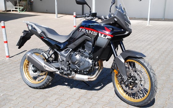 Verleihmotorrad Honda XL750 Transalp vom Händler Motorrad Kröber - Bild 2 Verleihmotorrad Honda XL750 Transalp vom Händler Motorrad Kröber - Bild 2