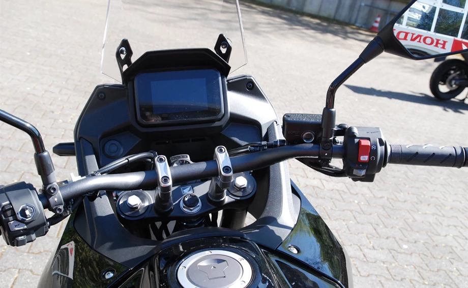 Verleihmotorrad Honda XL750 Transalp vom Händler Motorrad Kröber Bild 8: Verleihmotorrad Honda XL750 Transalp vom Händler Motorrad Kröber