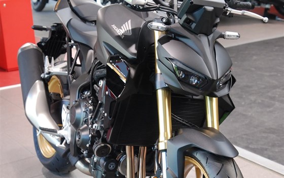 Verleihmotorrad Honda CB1000 Hornet SP vom Händler Motorrad Kröber - Bild 9 Verleihmotorrad Honda CB1000 Hornet SP vom Händler Motorrad Kröber - Bild 9