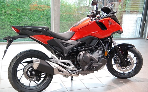Verleihmotorrad Honda NC750X DCT vom Händler Motorrad Kröber - Bild 1 Verleihmotorrad Honda NC750X DCT vom Händler Motorrad Kröber - Bild 1