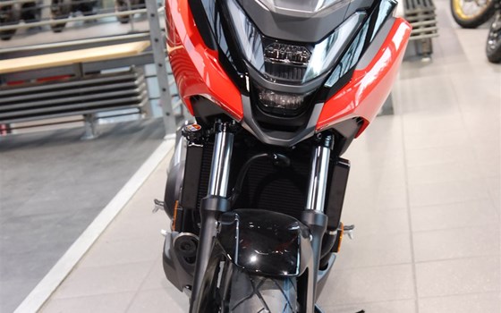 Verleihmotorrad Honda NC750X DCT vom Händler Motorrad Kröber - Bild 9 Verleihmotorrad Honda NC750X DCT vom Händler Motorrad Kröber - Bild 9
