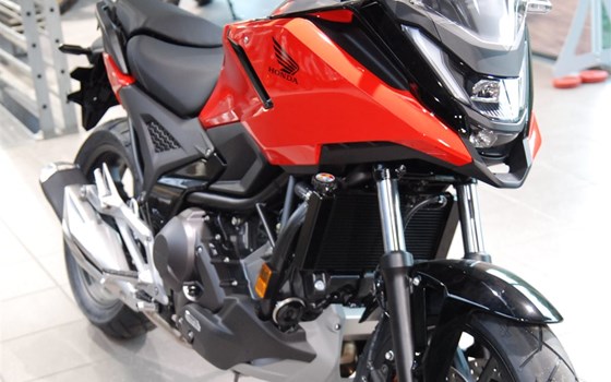 Verleihmotorrad Honda NC750X DCT vom Händler Motorrad Kröber - Bild 8 Verleihmotorrad Honda NC750X DCT vom Händler Motorrad Kröber - Bild 8