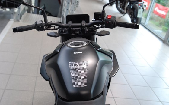 Verleihmotorrad Suzuki GSX-8S vom Händler Motorrad Kröber - Bild 9 Verleihmotorrad Suzuki GSX-8S vom Händler Motorrad Kröber - Bild 9