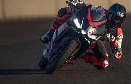 Leihmotorrad Aprilia RS 457