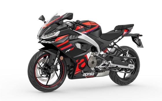 Verleihmotorrad Aprilia RS 457 vom Händler AUTO- UND MOTORRADHAUS BORCHARDT GmbH - Bild 14 Verleihmotorrad Aprilia RS 457 vom Händler AUTO- UND MOTORRADHAUS BORCHARDT GmbH - Bild 14