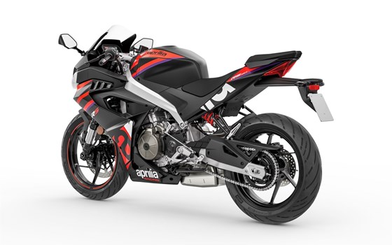 Verleihmotorrad Aprilia RS 457 vom Händler AUTO- UND MOTORRADHAUS BORCHARDT GmbH - Bild 17 Verleihmotorrad Aprilia RS 457 vom Händler AUTO- UND MOTORRADHAUS BORCHARDT GmbH - Bild 17