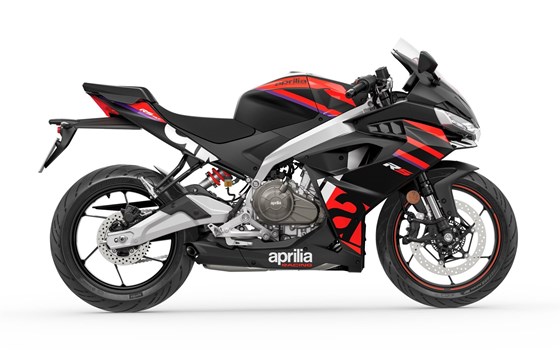 Verleihmotorrad Aprilia RS 457 vom Händler AUTO- UND MOTORRADHAUS BORCHARDT GmbH - Bild 2 Verleihmotorrad Aprilia RS 457 vom Händler AUTO- UND MOTORRADHAUS BORCHARDT GmbH - Bild 2