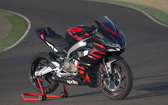 Verleihmotorrad Aprilia RS 457 vom Händler AUTO- UND MOTORRADHAUS BORCHARDT GmbH - Bild 6 Verleihmotorrad Aprilia RS 457 vom Händler AUTO- UND MOTORRADHAUS BORCHARDT GmbH - Bild 6