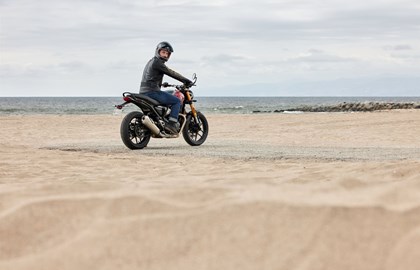 Leihmotorrad Triumph Speed 400 Leihmotorrad Triumph Speed 400