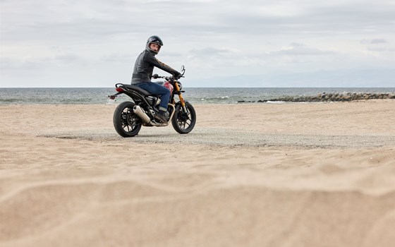 Verleihmotorrad Triumph Speed 400 vom Händler AUTO- UND MOTORRADHAUS BORCHARDT GmbH - Bild 1 Verleihmotorrad Triumph Speed 400 vom Händler AUTO- UND MOTORRADHAUS BORCHARDT GmbH - Bild 1