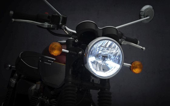 Verleihmotorrad Triumph Bonneville T120 vom Händler AUTO- UND MOTORRADHAUS BORCHARDT GmbH - Bild 13 Verleihmotorrad Triumph Bonneville T120 vom Händler AUTO- UND MOTORRADHAUS BORCHARDT GmbH - Bild 13
