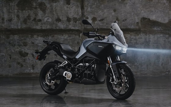 Verleihmotorrad Zero DSR vom Händler AUTO- UND MOTORRADHAUS BORCHARDT GmbH - Bild 5 Verleihmotorrad Zero DSR vom Händler AUTO- UND MOTORRADHAUS BORCHARDT GmbH - Bild 5
