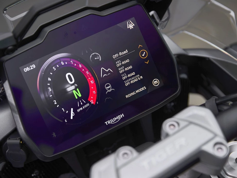 Verleihmotorrad Triumph Tiger 1200 GT PRO vom Händler Motorradhaus Borchardt Bild 7: Verleihmotorrad Triumph Tiger 1200 GT PRO vom Händler Motorradhaus Borchardt