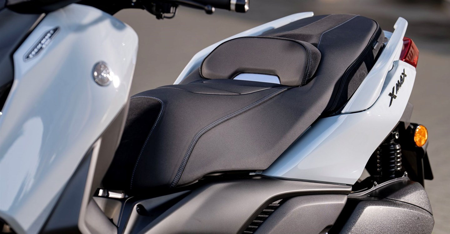 Verleihmotorrad Yamaha XMAX 300 Tech MAX+ vom Händler Zweirad Center Gawelleck