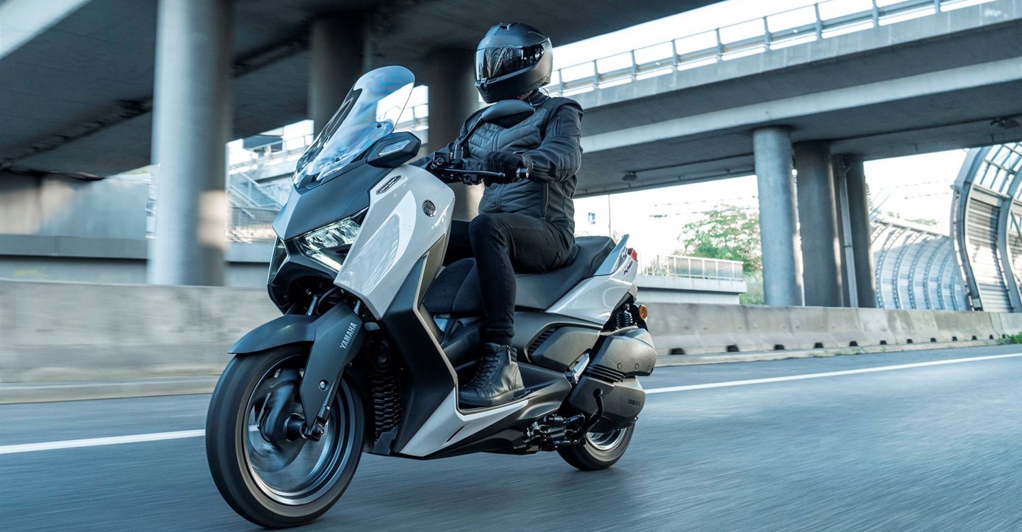 Verleihmotorrad Yamaha XMAX 300 Tech MAX+ vom Händler Zweirad Center Gawelleck
