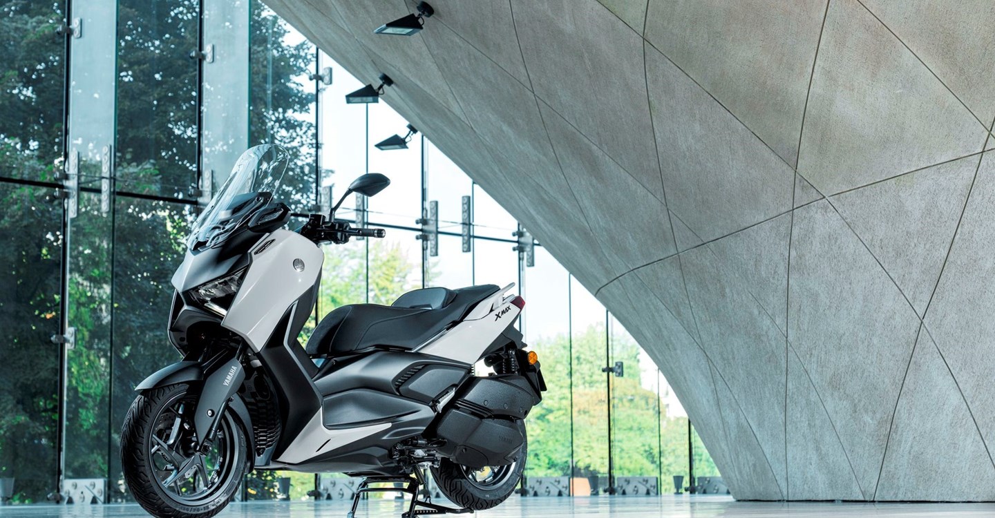 Verleihmotorrad Yamaha XMAX 300 Tech MAX+ vom Händler Zweirad Center Gawelleck