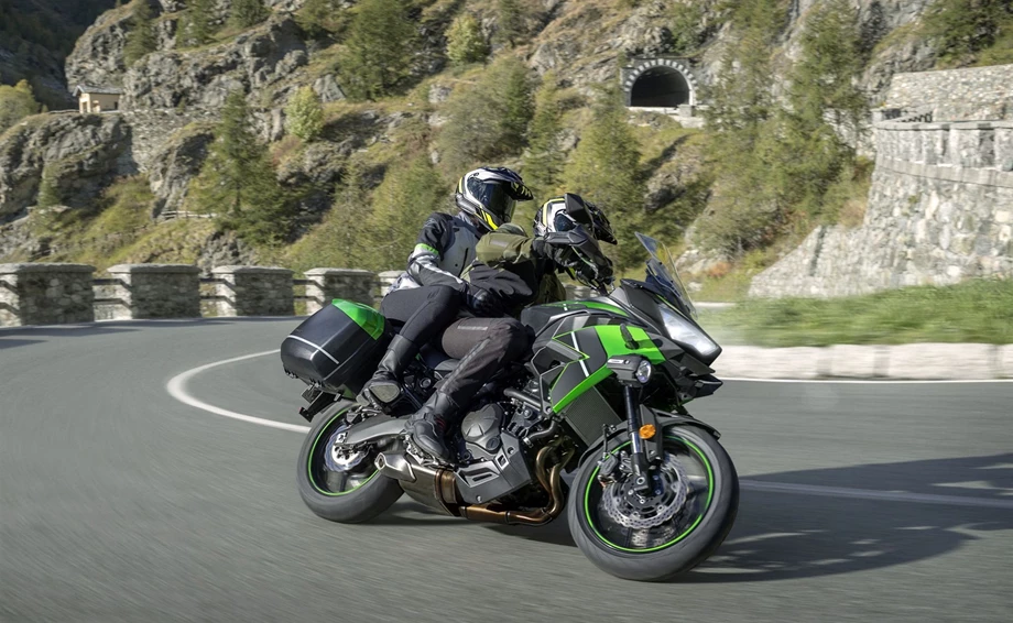 Verleihmotorrad Kawasaki Versys 650 vom Händler Motorradsport Schadenberg GbR Bild 3: Verleihmotorrad Kawasaki Versys 650 vom Händler Motorradsport Schadenberg GbR