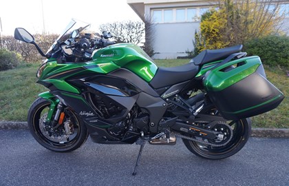 Leihmotorrad Kawasaki Ninja 1100SX SE