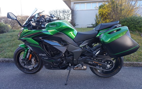 Verleihmotorrad Kawasaki Ninja 1100SX SE vom Händler Eichenberger Zweirad-Sport - Bild 1 Verleihmotorrad Kawasaki Ninja 1100SX SE vom Händler Eichenberger Zweirad-Sport - Bild 1