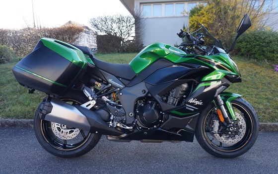 Verleihmotorrad Kawasaki Ninja 1100SX SE vom Händler Eichenberger Zweirad-Sport - Bild 3 Verleihmotorrad Kawasaki Ninja 1100SX SE vom Händler Eichenberger Zweirad-Sport - Bild 3
