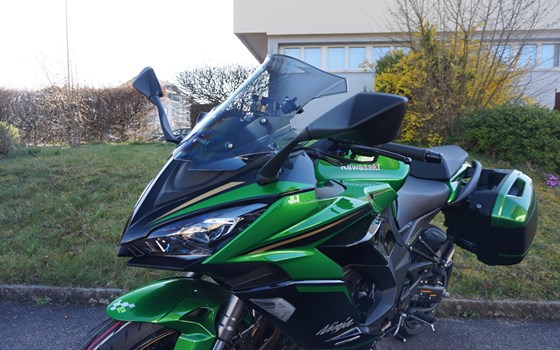Verleihmotorrad Kawasaki Ninja 1100SX SE vom Händler Eichenberger Zweirad-Sport - Bild 4 Verleihmotorrad Kawasaki Ninja 1100SX SE vom Händler Eichenberger Zweirad-Sport - Bild 4