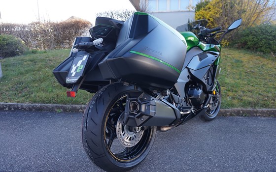 Verleihmotorrad Kawasaki Ninja 1100SX SE vom Händler Eichenberger Zweirad-Sport - Bild 5 Verleihmotorrad Kawasaki Ninja 1100SX SE vom Händler Eichenberger Zweirad-Sport - Bild 5
