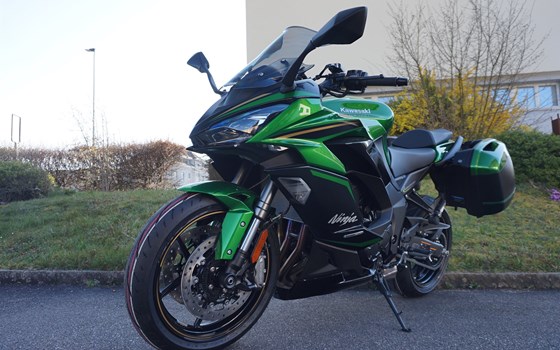 Verleihmotorrad Kawasaki Ninja 1100SX SE vom Händler Eichenberger Zweirad-Sport - Bild 7 Verleihmotorrad Kawasaki Ninja 1100SX SE vom Händler Eichenberger Zweirad-Sport - Bild 7