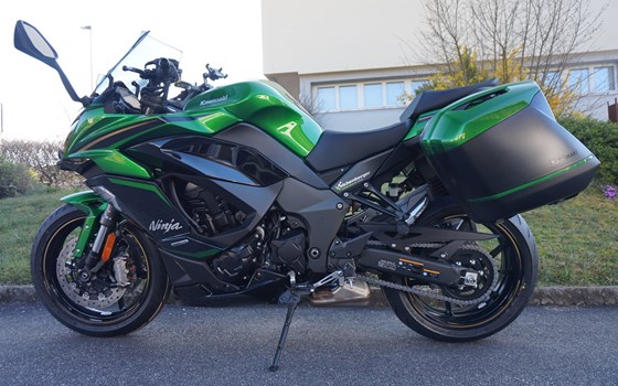 Verleihmotorrad Kawasaki Ninja 1100SX SE vom Händler Eichenberger Zweirad-Sport - Bild 8 Verleihmotorrad Kawasaki Ninja 1100SX SE vom Händler Eichenberger Zweirad-Sport - Bild 8