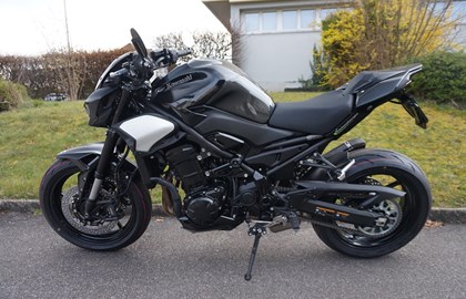 Leihmotorrad Kawasaki Z900
