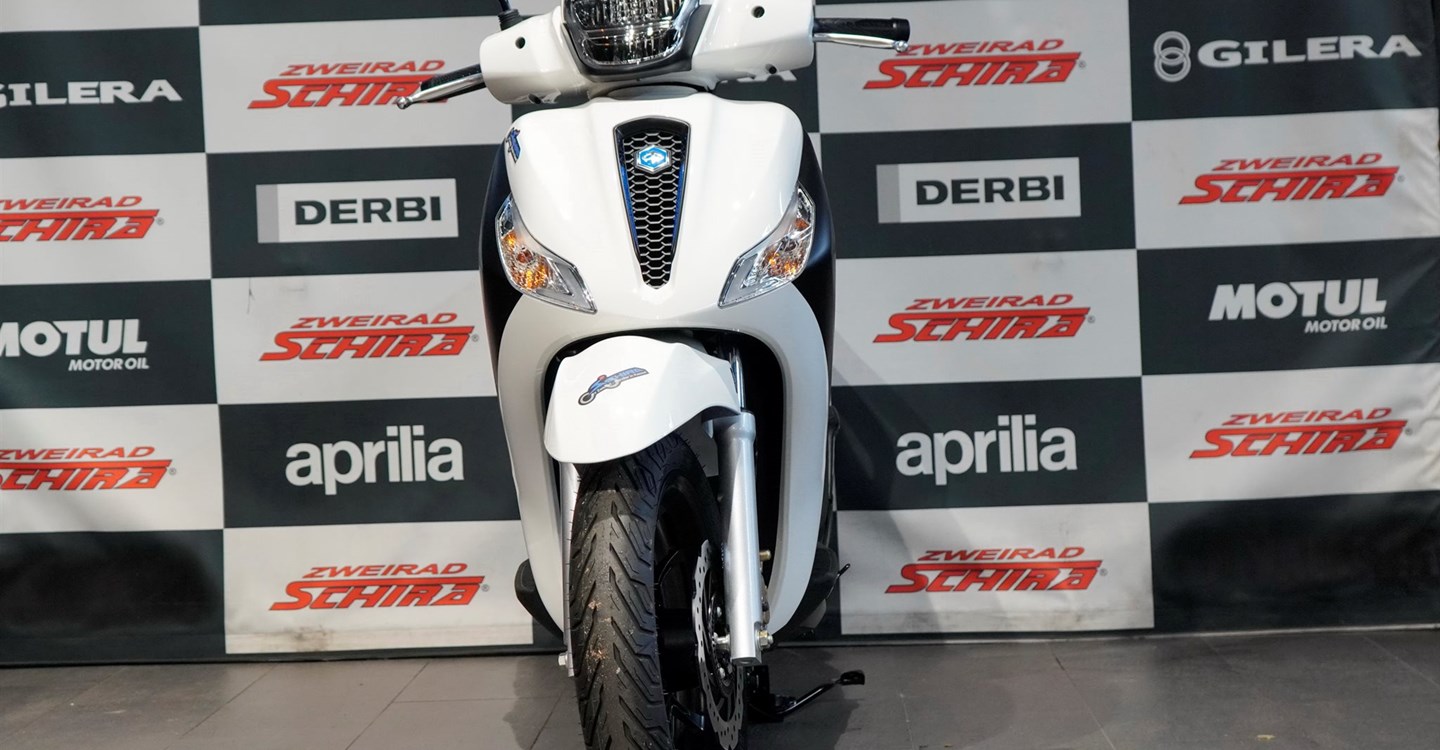 Verleihmotorrad Piaggio Medley 125 vom Händler Zweirad Schira Inh. Uwe Schütze e.K.