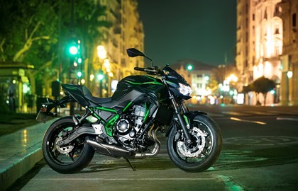 Leihmotorrad Kawasaki Z650 S