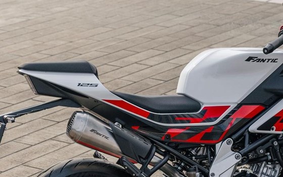 Verleihmotorrad Fantic Stealth 125 vom Händler OK moto - Bild 10
