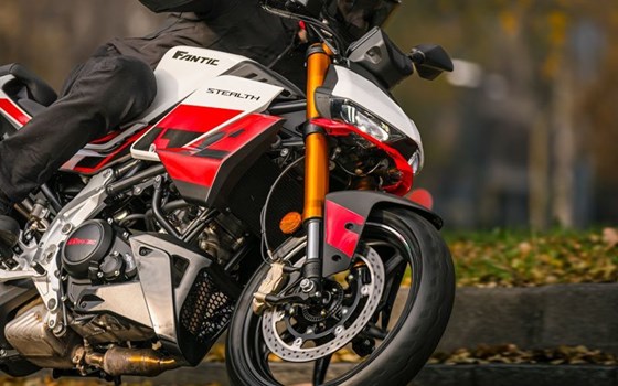 Verleihmotorrad Fantic Stealth 125 vom Händler OK moto - Bild 12