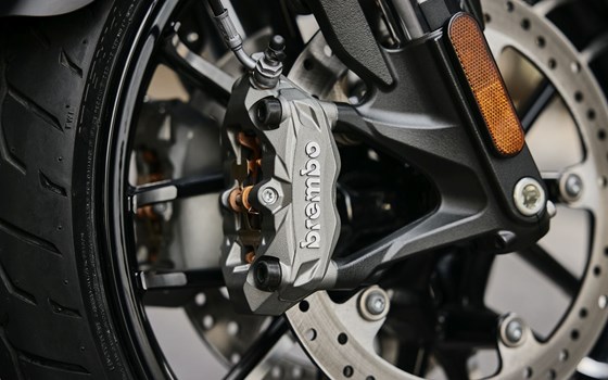 Verleihmotorrad Indian Sport Chief vom Händler Spocks Motorcycles GmbH - Bild 16 Verleihmotorrad Indian Sport Chief vom Händler Spocks Motorcycles GmbH - Bild 16