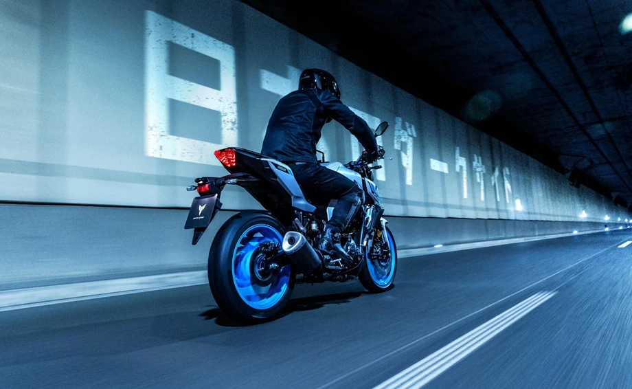 Verleihmotorrad Yamaha MT-03 vom Händler MotoYama GmbH Bild 9: Verleihmotorrad Yamaha MT-03 vom Händler MotoYama GmbH