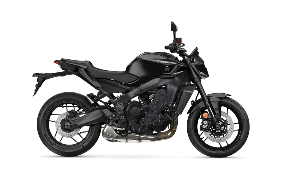 Verleihmotorrad Yamaha MT-09 vom Händler MotoYama GmbH Bild 12: Verleihmotorrad Yamaha MT-09 vom Händler MotoYama GmbH