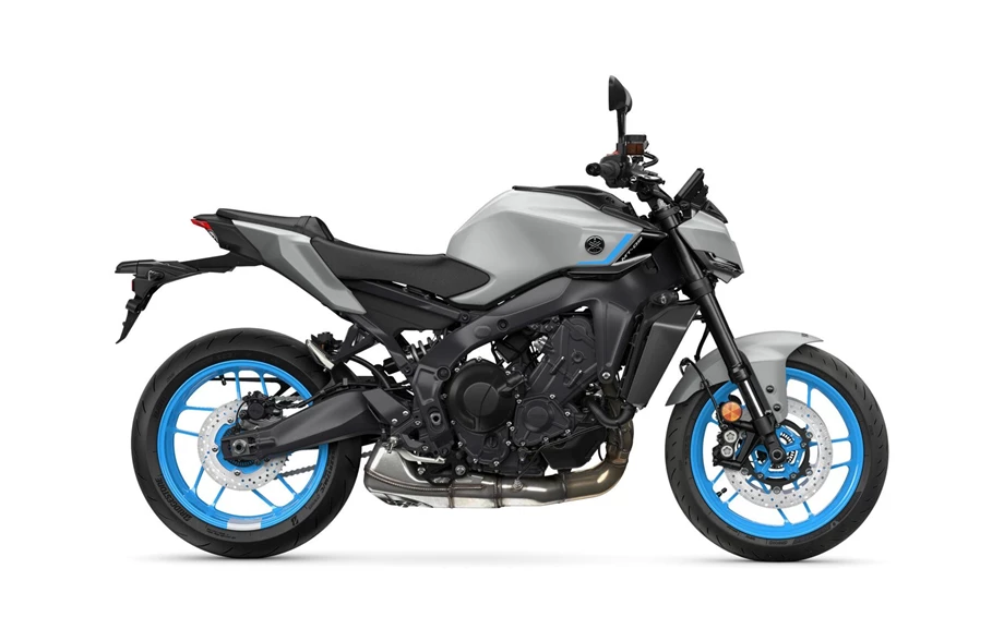 Verleihmotorrad Yamaha MT-09 35kW vom Händler MotoYama GmbH Bild 1: Verleihmotorrad Yamaha MT-09 35kW vom Händler MotoYama GmbH