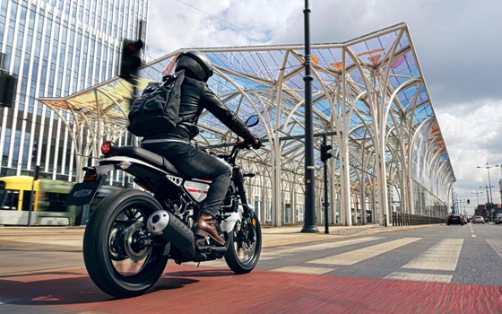 Verleihmotorrad Yamaha XSR125 vom Händler Zweirad Center Gawelleck - Bild 6 Verleihmotorrad Yamaha XSR125 vom Händler Zweirad Center Gawelleck - Bild 6