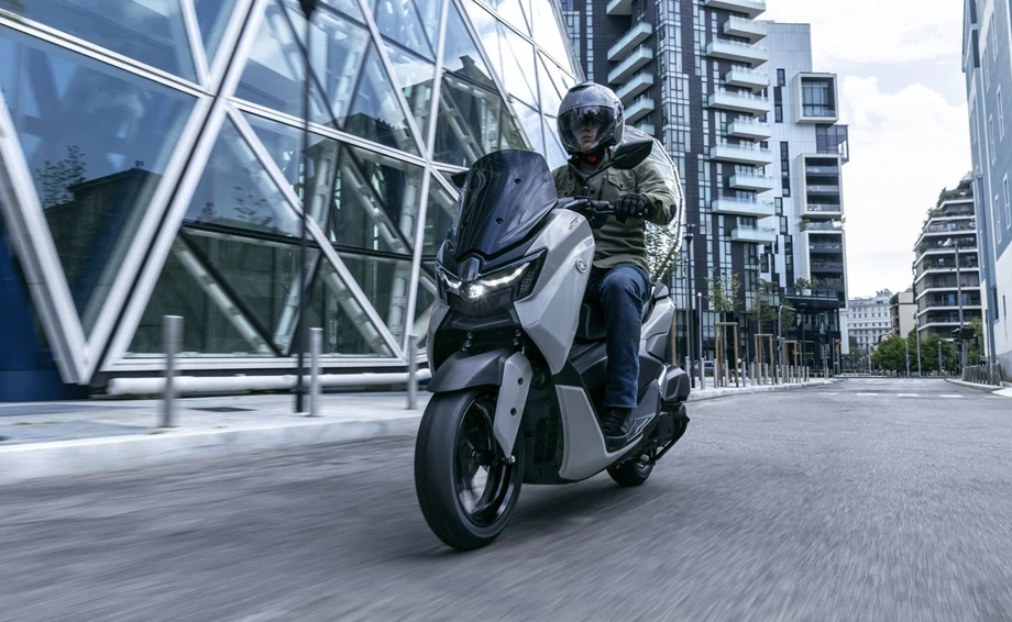 Verleihmotorrad Yamaha NMAX 125 Tech MAX vom Händler MotoYama GmbH Bild 7: Verleihmotorrad Yamaha NMAX 125 Tech MAX vom Händler MotoYama GmbH