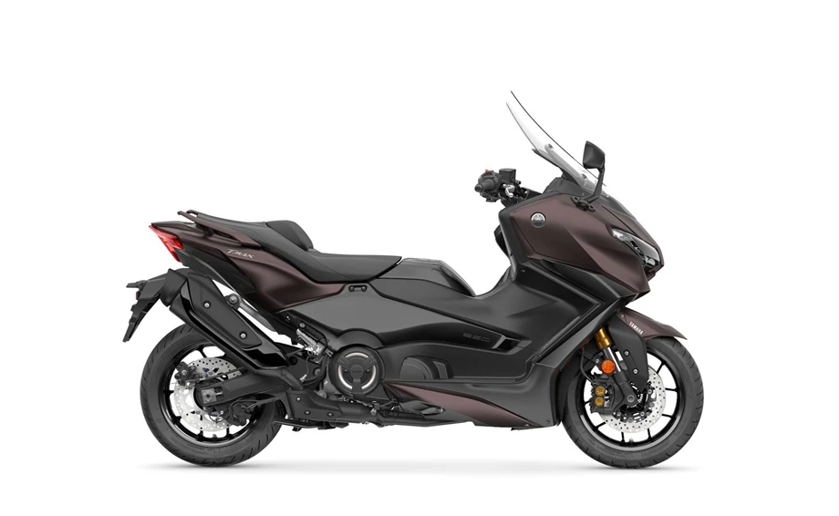 Verleihmotorrad Yamaha TMAX Tech MAX vom Händler MotoYama GmbH Bild 10: Verleihmotorrad Yamaha TMAX Tech MAX vom Händler MotoYama GmbH