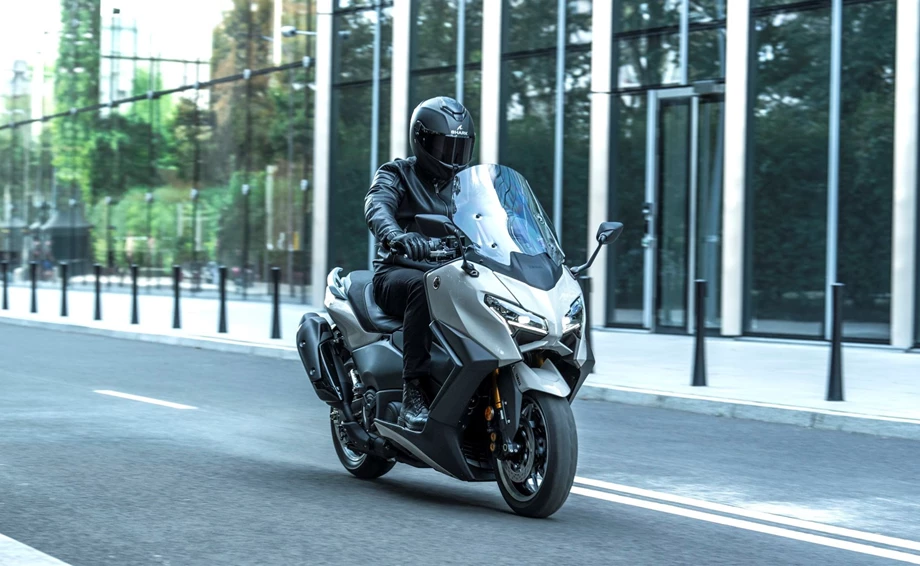 Verleihmotorrad Yamaha TMAX Tech MAX vom Händler MotoYama GmbH Bild 19: Verleihmotorrad Yamaha TMAX Tech MAX vom Händler MotoYama GmbH