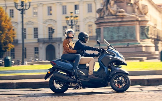 Verleihmotorrad Yamaha Tricity 300 vom Händler MotoYama GmbH - Bild 6 Verleihmotorrad Yamaha Tricity 300 vom Händler MotoYama GmbH - Bild 6