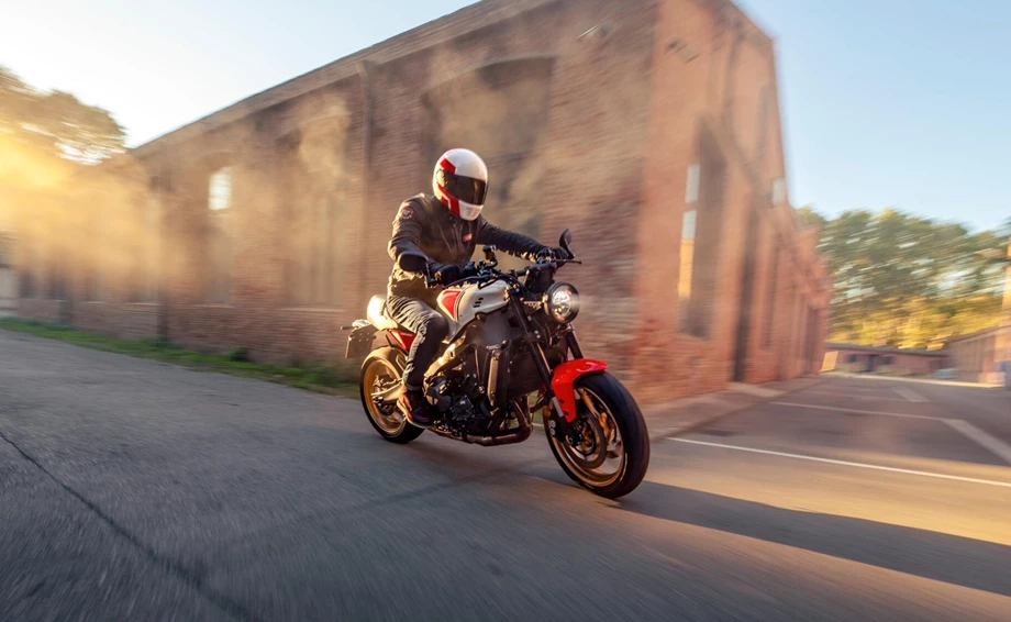 Verleihmotorrad Yamaha XSR900 vom Händler MotoYama GmbH Bild 2: Verleihmotorrad Yamaha XSR900 vom Händler MotoYama GmbH