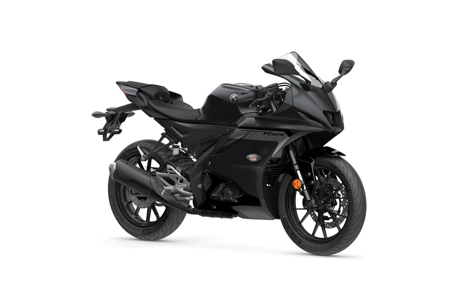 Verleihmotorrad Yamaha R125 vom Händler MotoYama GmbH Bild 10: Verleihmotorrad Yamaha R125 vom Händler MotoYama GmbH